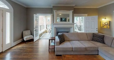 Large Group Downtown Rental - Westend