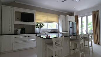 Las Brísas Villa - Chateau Elysium