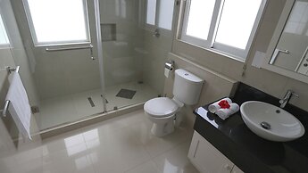 Les Jolies Eaux Villa - Chateau Elysium