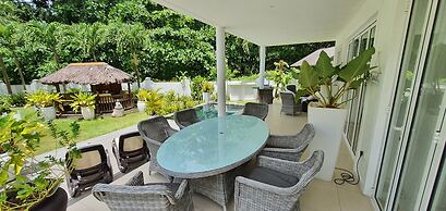 Les Jolies Eaux Villa - Chateau Elysium