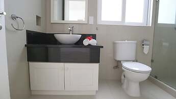 Les Jolies Eaux Villa - Chateau Elysium