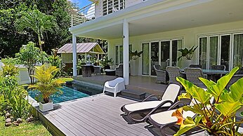 Les Jolies Eaux Villa - Chateau Elysium