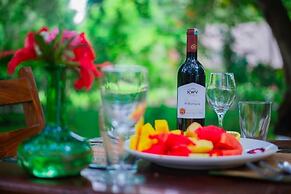 Menai Bay Beach Bungalows