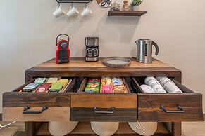 VIP Ski-In Ski-Out Northstar Ski Trails by Sierra Getaways