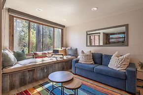 VIP Ski-In Ski-Out Northstar Ski Trails by Sierra Getaways