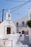 Hosting Moments Mykonos Town Apartment