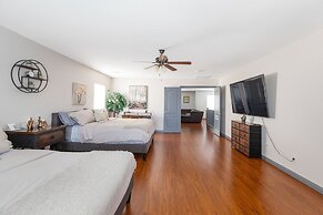 3000sqft House 8beds 3bath Pool Jacuzzi Bbqj