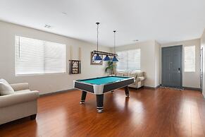 3000sqft House 8beds 3bath Pool Jacuzzi Bbqj