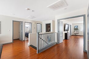 3000sqft House 8beds 3bath Pool Jacuzzi Bbqj