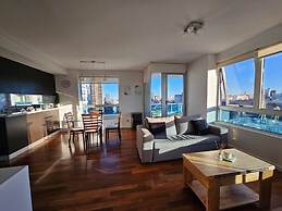 Puerto Madero frente al Hotel Hilton Piso 16 Vista a la Ciudad