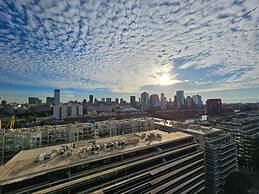 Puerto Madero frente al Hotel Hilton Piso 16 Vista a la Ciudad