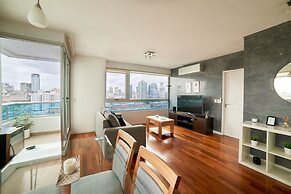 Puerto Madero frente al Hotel Hilton Piso 16 Vista a la Ciudad