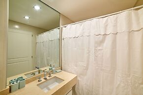 Puerto Madero frente al Hotel Hilton Piso 16 Vista a la Ciudad