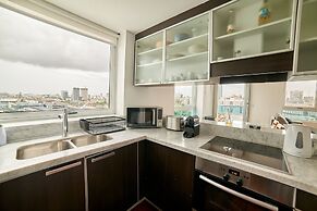 Puerto Madero frente al Hotel Hilton Piso 16 Vista a la Ciudad