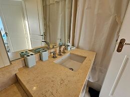 Puerto Madero frente al Hotel Hilton Piso 16 Vista a la Ciudad