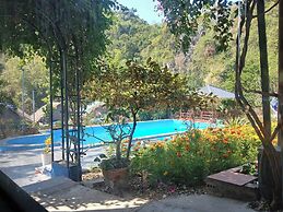 Catba Papillon Garden Bungalow & Resort