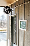 Grey Pine Lodge