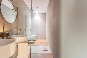 Design Loft With Private Parking