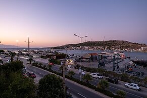 Flat w Sea View Balcony 3 min to Cesme Marina