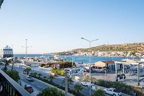 Flat w Sea View Balcony 3 min to Cesme Marina
