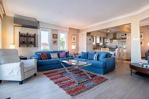 Flat w Sea View Balcony 3 min to Cesme Marina