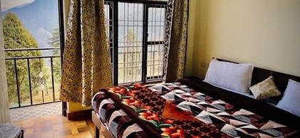 Goroomgo Kaafal Homestay Mussoorie