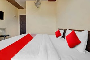 Goroomgo Kaafal Homestay Mussoorie