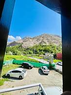 Hotel Golden Eyes & Restaurant