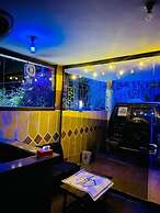 Hotel Golden Eyes & Restaurant