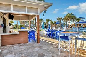 Poolside Delight. Whimsical Themed Rooms and Ps5!