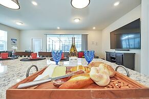 Poolside Delight. Whimsical Themed Rooms and Ps5!