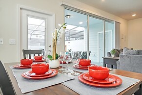 Poolside Delight. Whimsical Themed Rooms and Ps5!