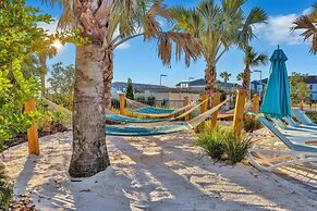 Poolside Delight. Whimsical Themed Rooms and Ps5!