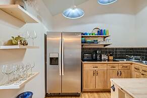 High Altitude Haven 3 Bedroom Home by RedAwning