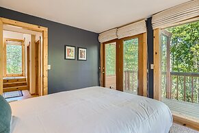 High Altitude Haven 3 Bedroom Home by RedAwning