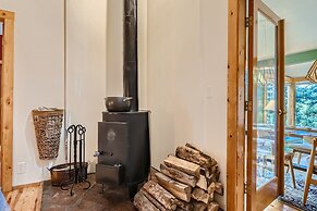 High Altitude Haven 3 Bedroom Home by RedAwning