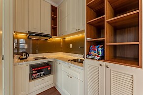 Golden Sun Apartment & Hotel