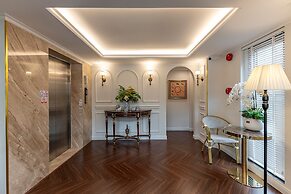 Golden Sun Apartment & Hotel