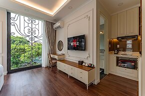 Golden Sun Apartment & Hotel