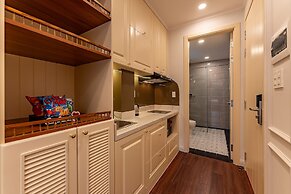 Golden Sun Apartment & Hotel