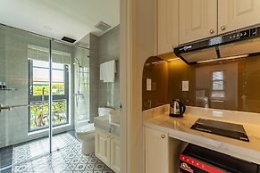 Golden Sun Apartment & Hotel