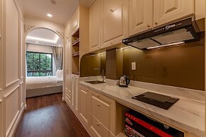 Golden Sun Apartment & Hotel