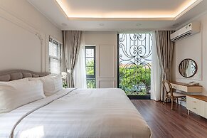 Golden Sun Apartment & Hotel