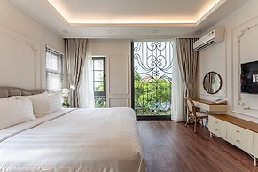 Golden Sun Apartment & Hotel