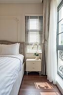 Golden Sun Apartment & Hotel