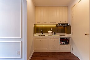 Golden Sun Apartment & Hotel