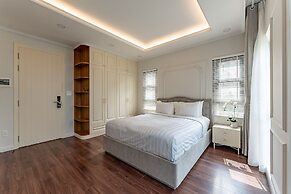 Golden Sun Apartment & Hotel