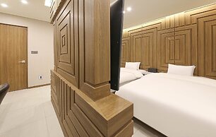 Brown Dot Hotel Sinan