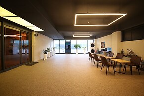 Brown Dot Hotel Sinan