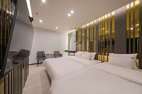 Brown Dot Hotel Sinan